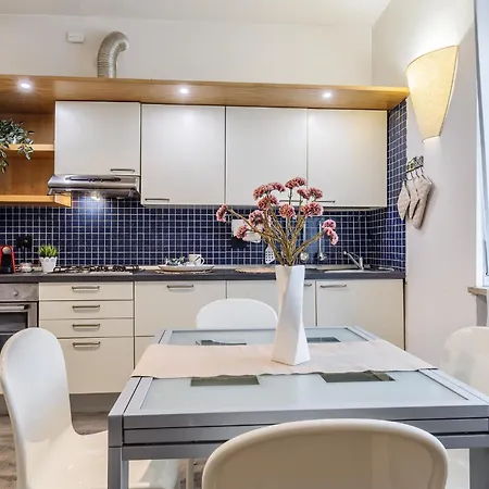 Le Dimore - Garden & Private Parking Apartahotel Verona