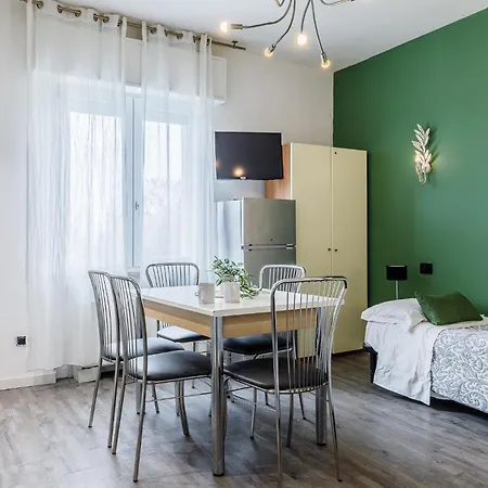 Le Dimore - Garden & Private Parking Apartahotel