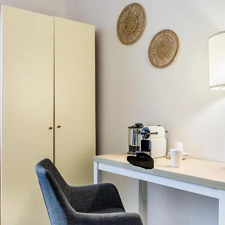 Apartahotel Le Dimore - Garden & Private Parking