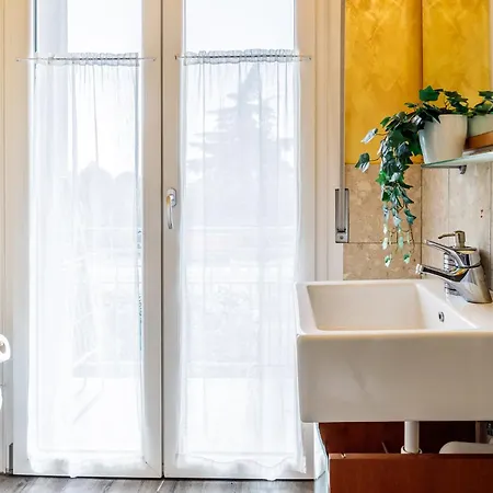 Apartahotel Le Dimore - Garden & Private Parking Verona