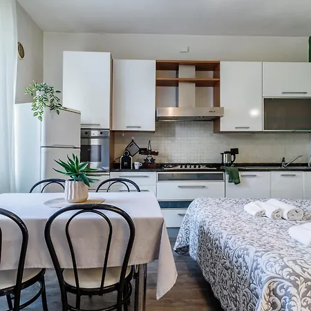 Apartahotel Le Dimore - Garden & Private Parking 3*