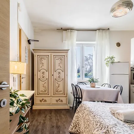 Le Dimore - Garden & Private Parking Apartahotel Verona