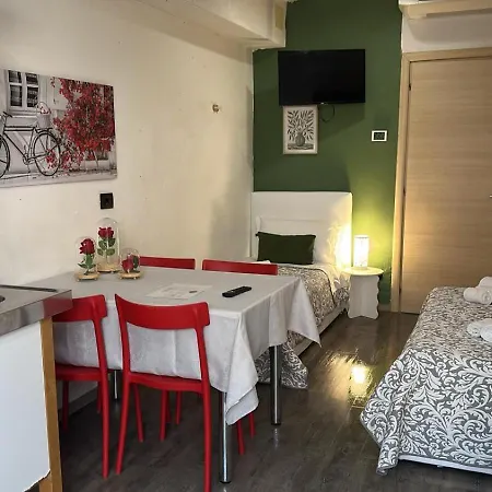 Apartahotel Le Dimore - Garden & Private Parking 3*