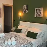 Apartmanhotel Le Dimore - Garden & Private Parking Verona