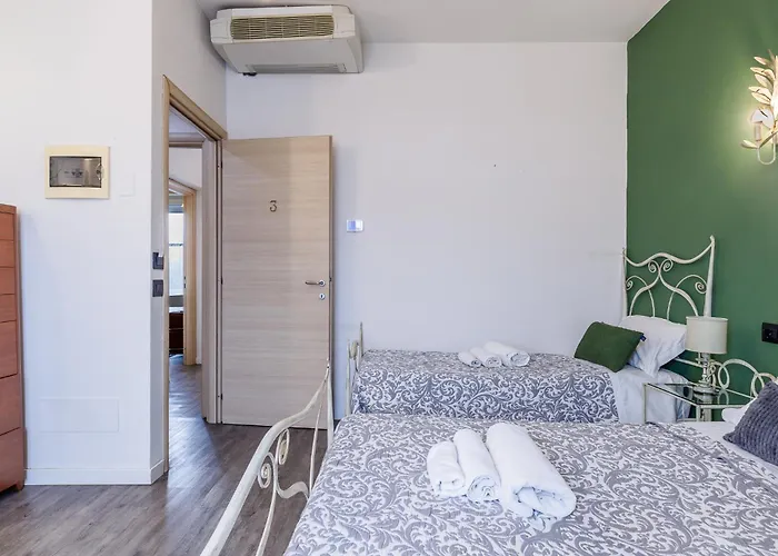 Hotel apartamentowy Le Dimore - Parcheggio E Giardino 3*