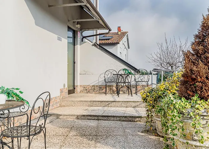 Le Dimore - Parcheggio E Giardino 3*