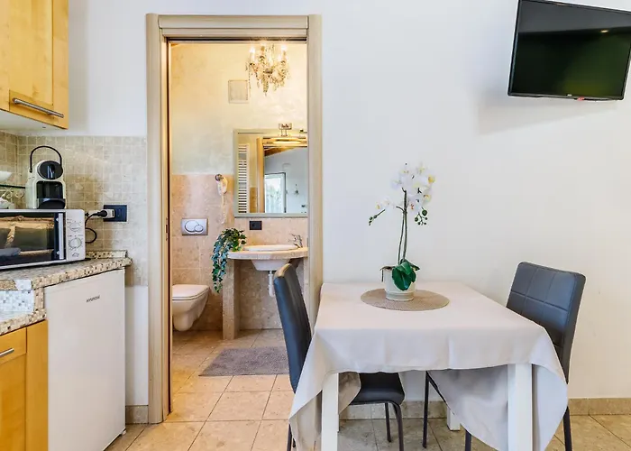 Le Dimore - Parcheggio E Giardino Hotel apartamentowy Werona