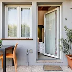 Le Dimore Apartments - Garden & Private Parking Hotel apartamentowy Werona