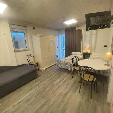 Aparthotel Appartamenti Le Dimore 2 3*