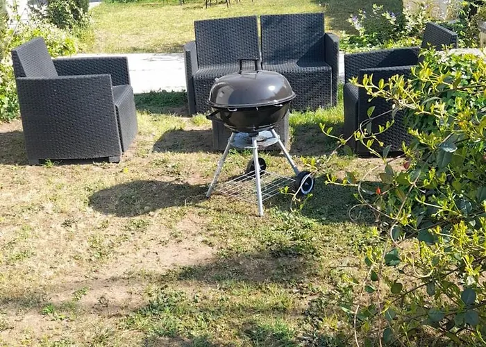 Le Dimore - Parcheggio E Giardino Apartmanhotel 3*