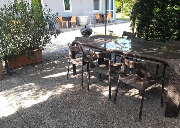 Le Dimore - Parcheggio E Giardino