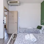 Lägenhetshotell Le Dimore Apartments - Garden & Private Parking 3*
