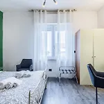 Le Dimore Apartments - Garden & Private Parking Lägenhetshotell Verona