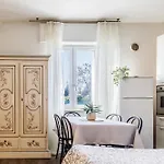 Le Dimore Apartments - Garden & Private Parking 3* Verona