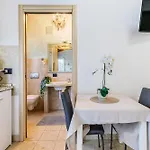 Le Dimore Apartments - Garden & Private Parking Appart hôtel Vérone