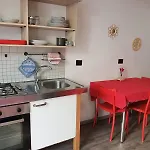 Le Dimore Apartments - Garden & Private Parking