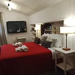 Ξενοδοχείο με διαμερίσματα Le Dimore Apartments - Garden & Private Parking Βερόνα